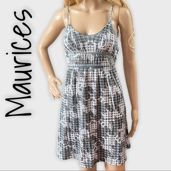 MAURICES gray and white pattern dress - Picture 1 of 8